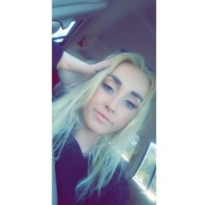 Meet your Posher, Kayla lee